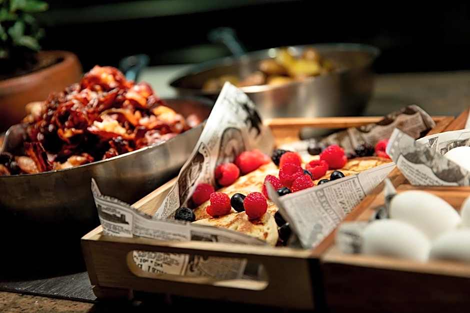 Renaissance by Marriott Hamburg Hotel