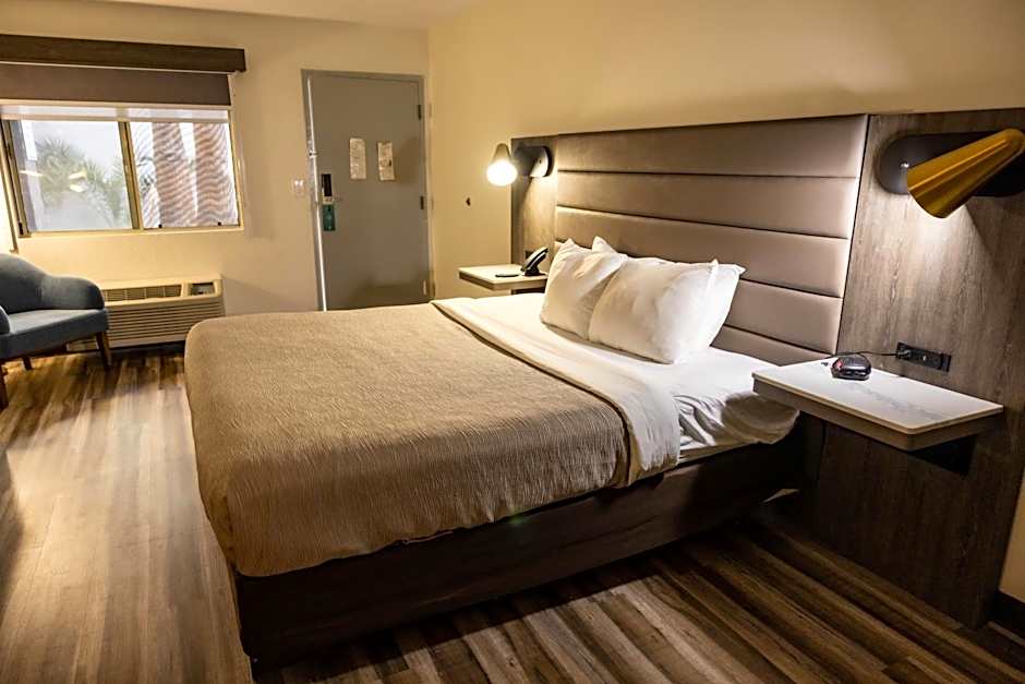 Quality Inn & Suites Lake Havasu City