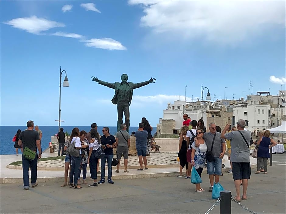 Amare Il Mare – Polignano a Mare, LA
