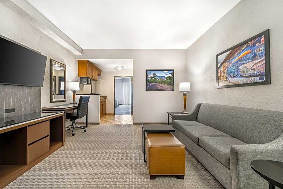 Drury Plaza Hotel Flagstaff