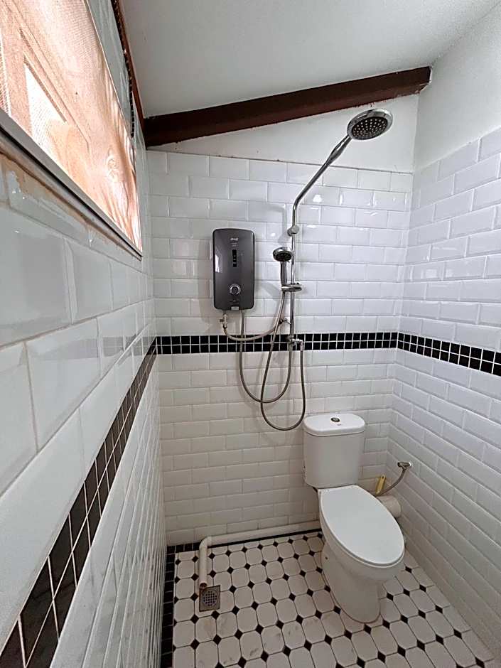 New Great Shanghai Female Hostel