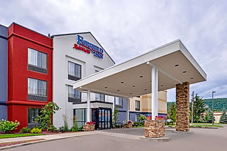Fairfield Inn by Marriott Corning Riverside