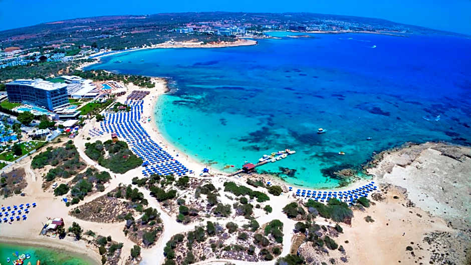 Asterias Beach Hotel