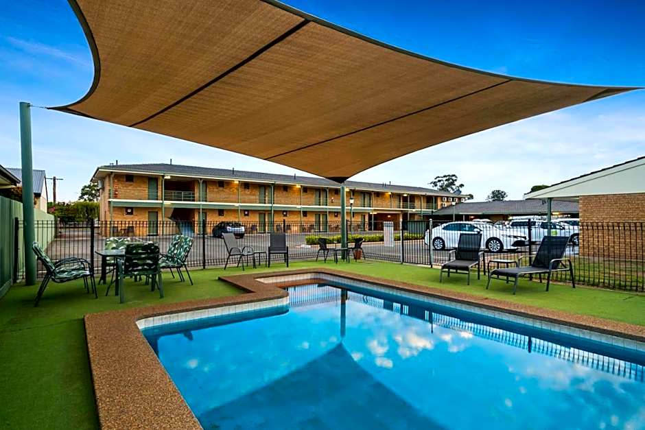 Garden City Motor Inn