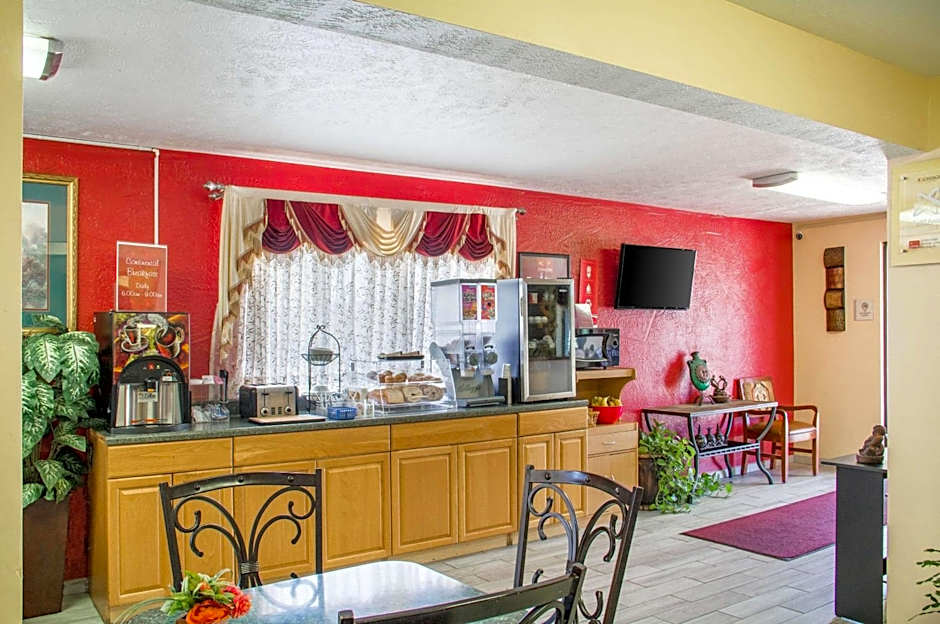 Econo Lodge Lansing - Leavenworth