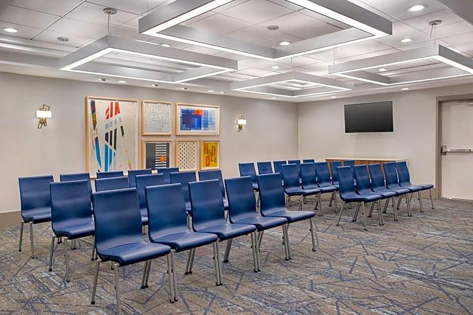 Holiday Inn Express Hotel & Suites Terre Haute By IHG