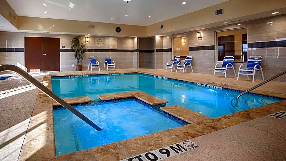 Best Western Plus Manvel Inn & Suites
