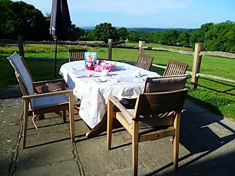Moaps Farm B&B support small business, welcome, check in from 5 pm