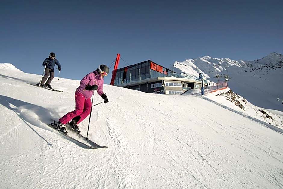 AlpenParks Hotel MONTANA