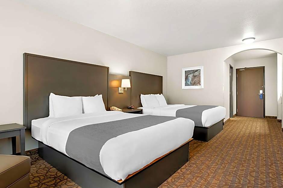 Best Western Sawtooth Inn And Suites