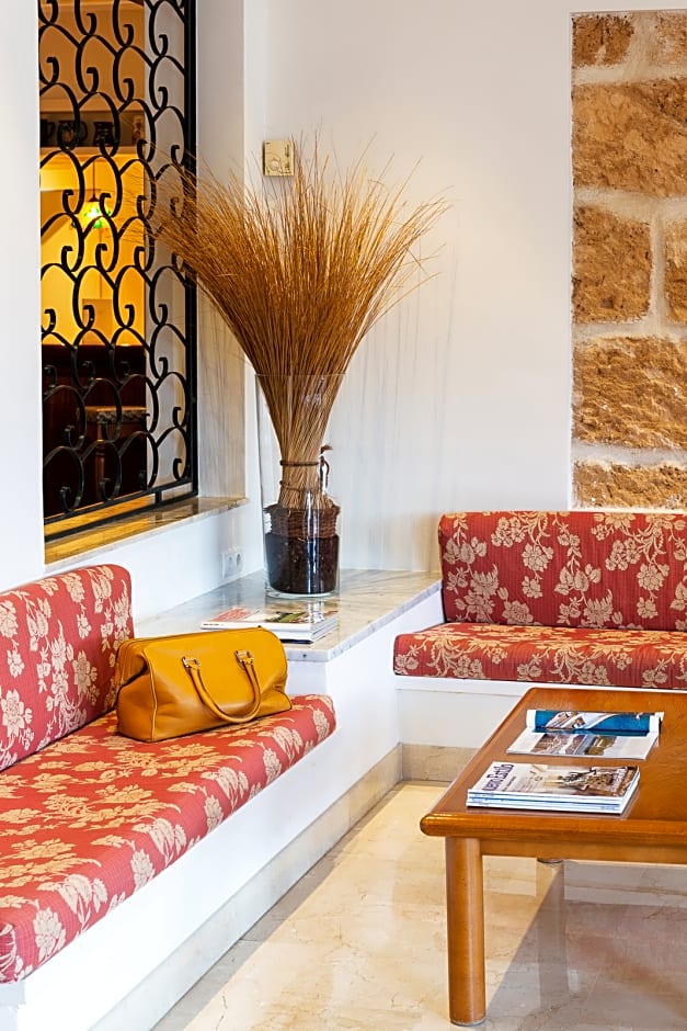 Hotel y Apartamentos Casablanca