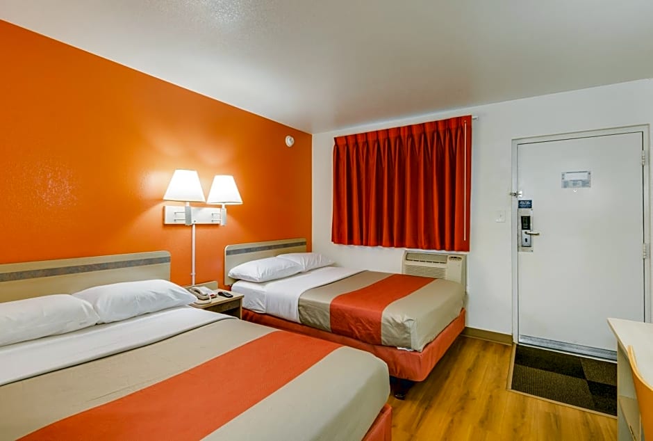 Motel 6-Schiller Park, IL - Chicago O'Hare