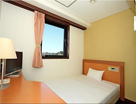 Standard Single Room - Non-Smoking