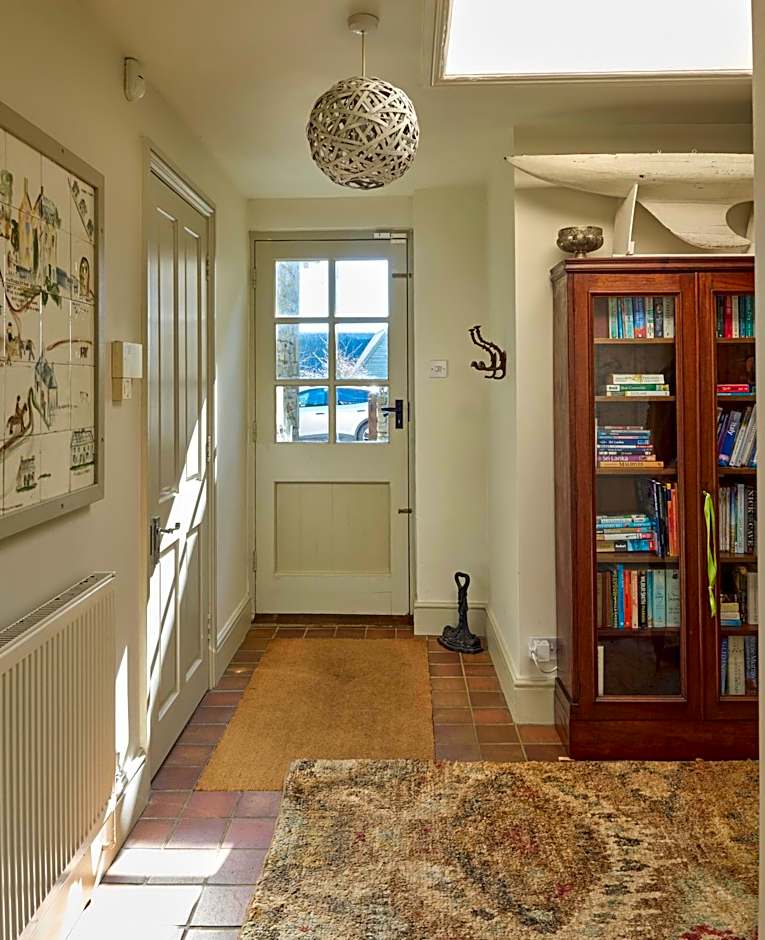 The Old School, Idbury, OX7 6RU