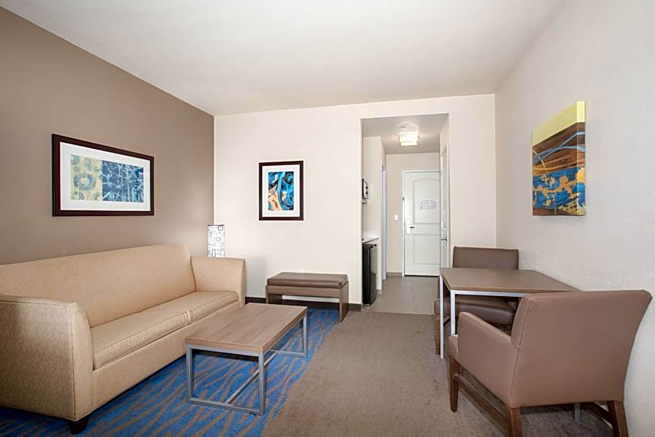 Holiday Inn Express & Suites Manhattan By IHG