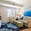 WaterWalk Extended Stay by Wyndham Kansas City - Overland Pk