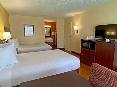 2 Double Beds Non-Smoking