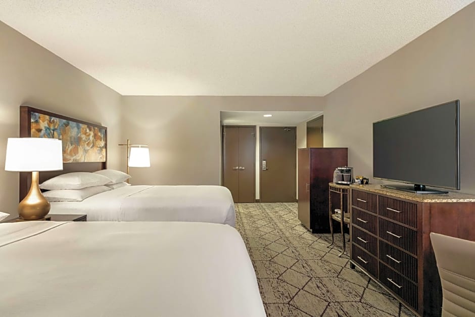 Photo 1 of 4 of 2 Queen Beds, Mobility Accessible, Bathtub