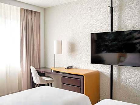 Classic Double Room with Sofa