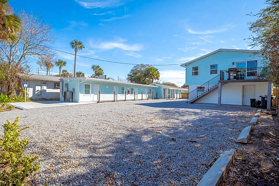 Salt Air Inn & Suites