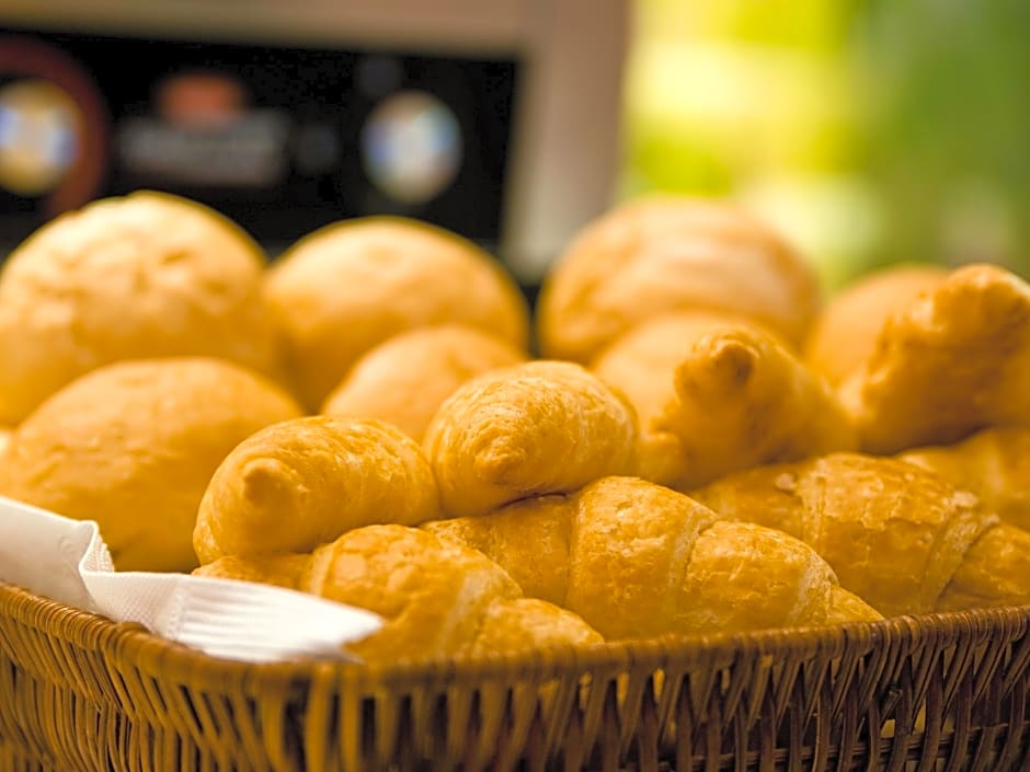 Yes Motel City Resort Paradise