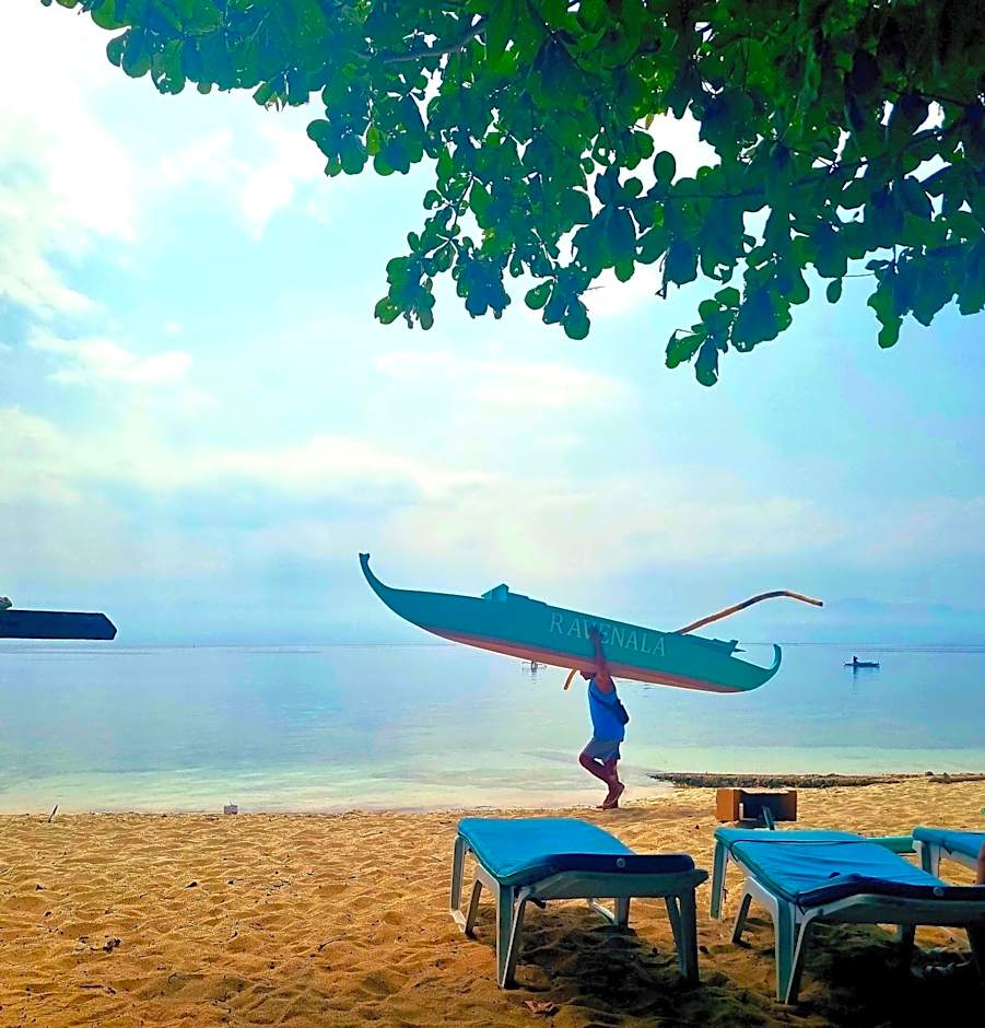 Ravenala Beach Bungalows