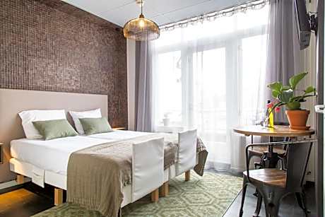 Deluxe Double Room with Balcony