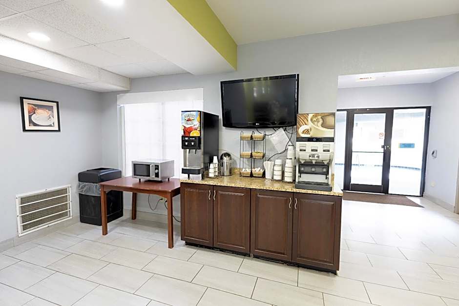 Countryside Inn and Suites