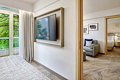 Family Suite, 2 Bedrooms, Courtyard View (Balcony) (2 Double Beds)