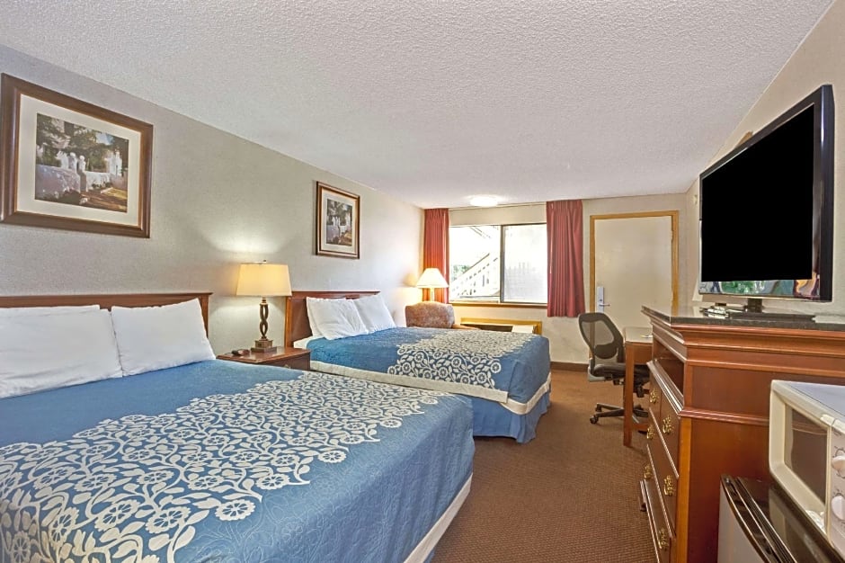Days Inn by Wyndham Seattle South Tukwila