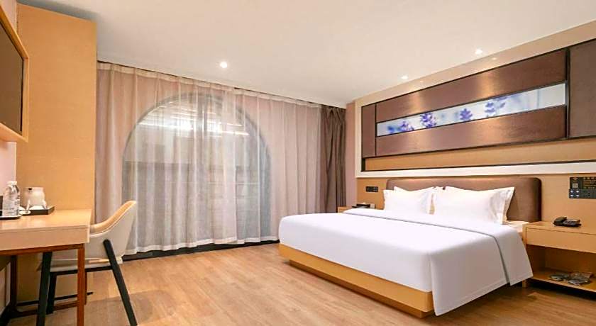 Lavande Hotel Wuhan Huanghelou Branch