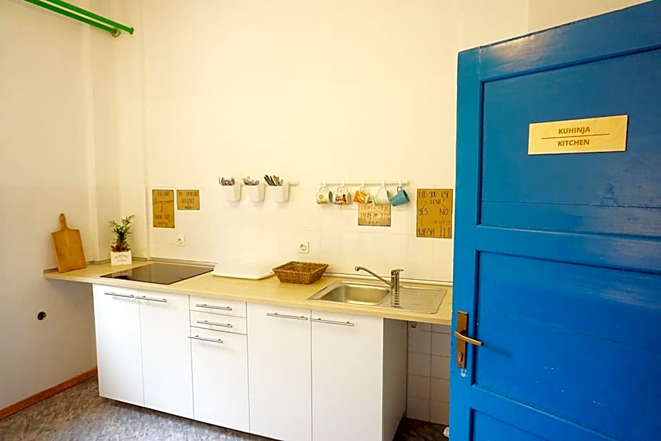 Hostel Idrija