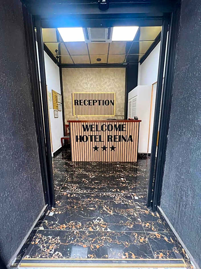 Hotel Reina