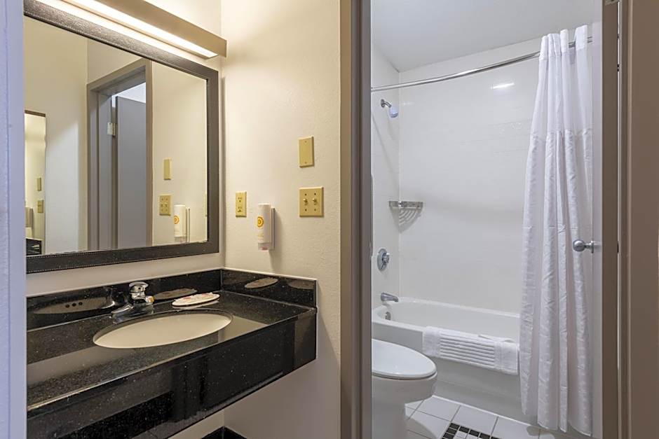 Comfort Inn - Dedham-Boston MetroWest