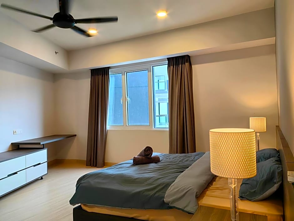 Windmill Upon Hills, Genting Highlands by Rverse Suite