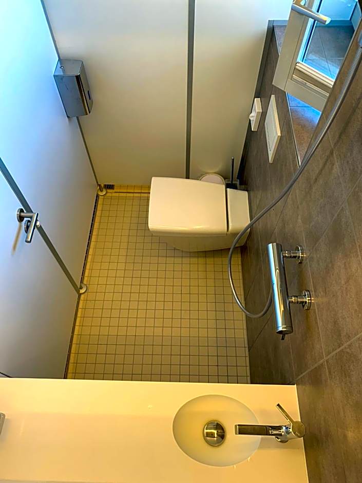 Capsule Hotel - Lucerne TheLAB