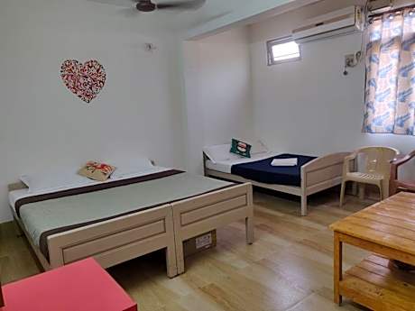 LD HOME STAY & RESIDENCY MAHABS