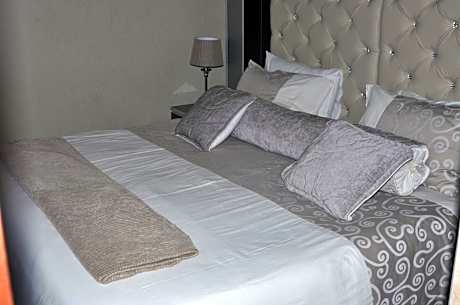 Standard Twin or King Room