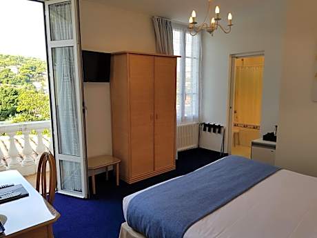 Double Room with Balcony and City View