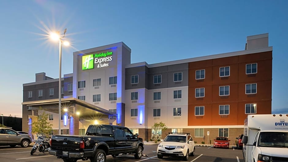 Holiday Inn Express & Suites Lexington Midtown By IHG