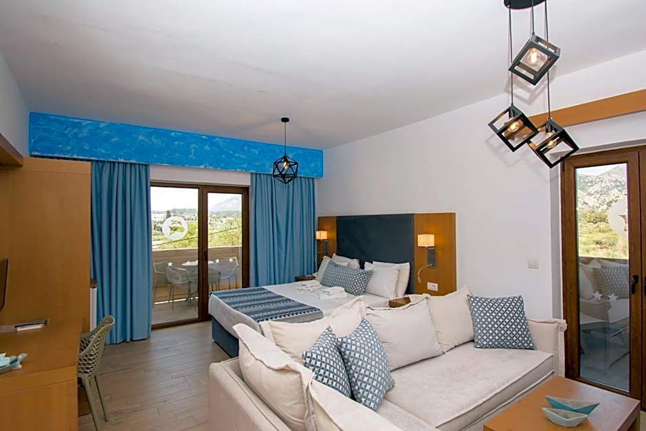 Yianna Caravel "by Checkin"