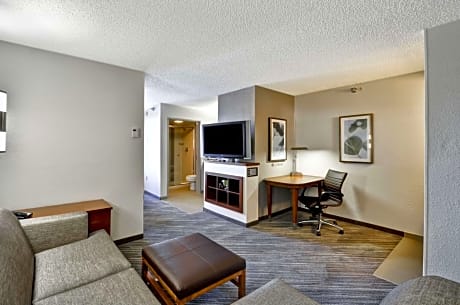 King Bed High Floor (with sofa bed)