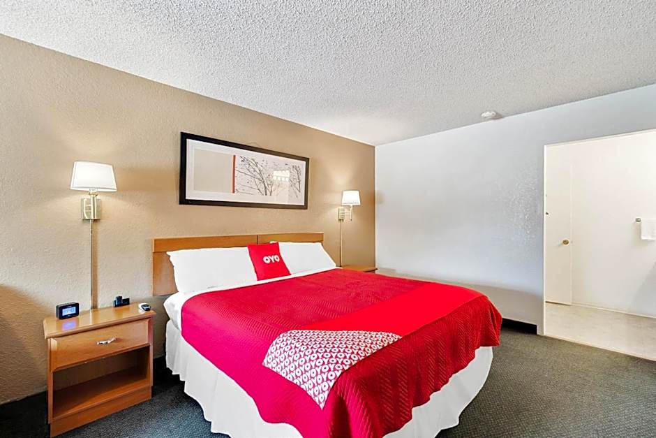 OYO Hotel Junction TX I-10