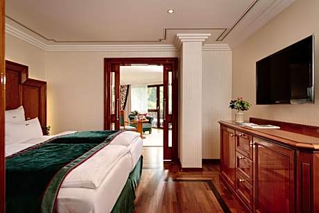 Suite Type 1 - with Valley View