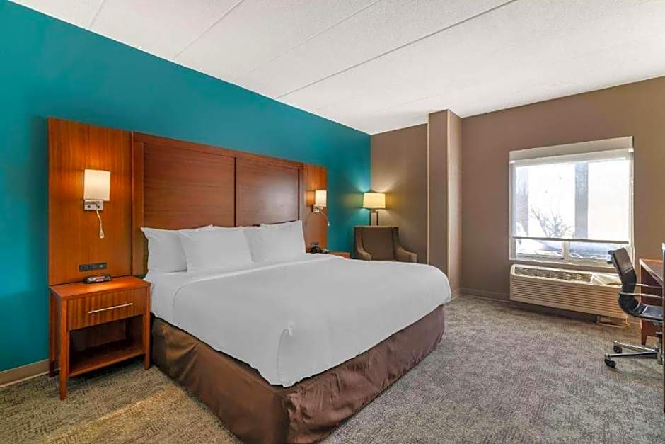 Comfort Inn Manchester Airport