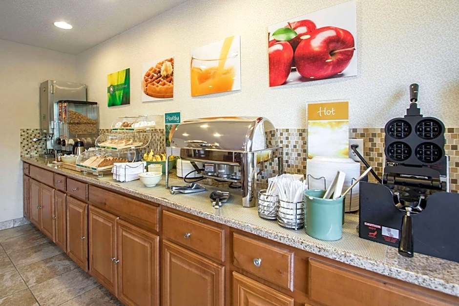 Quality Inn & Suites Sun Prairie