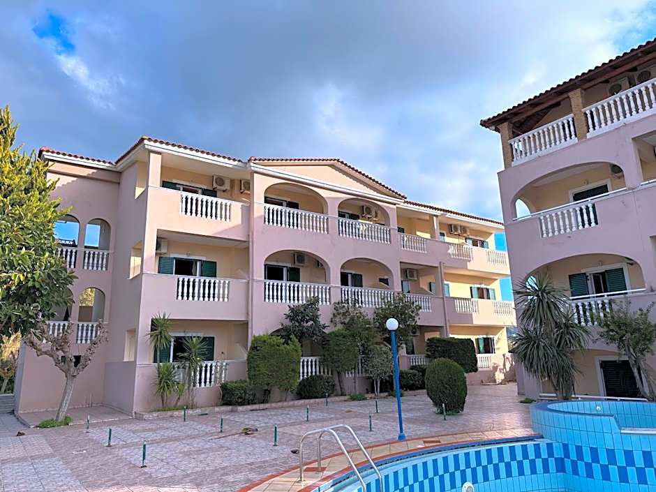 Sandy Maria studio 701