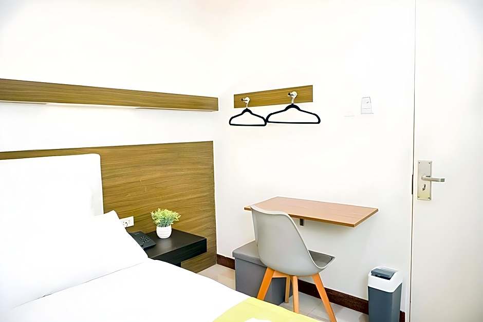 Benrose Hotel