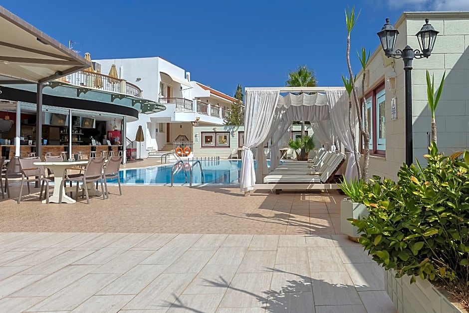 Bella Elena by Estia