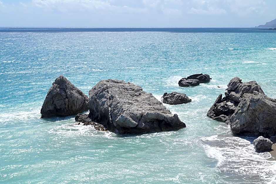 Jason Rooms & Studios